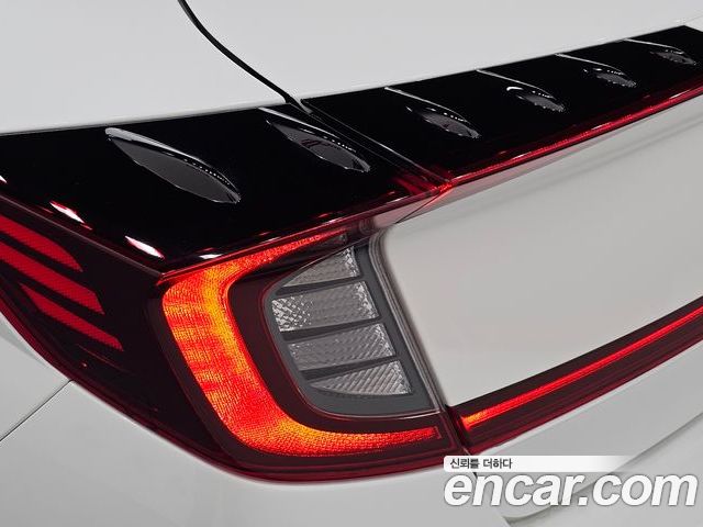 Hyundai Sonata 2022 — фото 9
