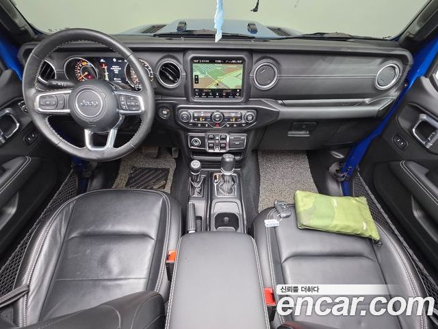 Jeep Wrangler 2021 — фото 10