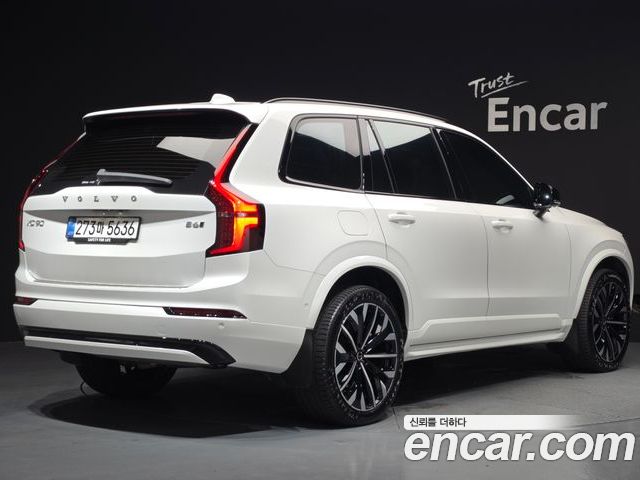 Volvo XC90 2026 — фото 2