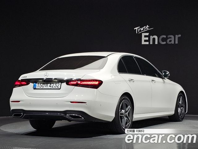 Mercedes-Benz E-Class 2023 — фото 2