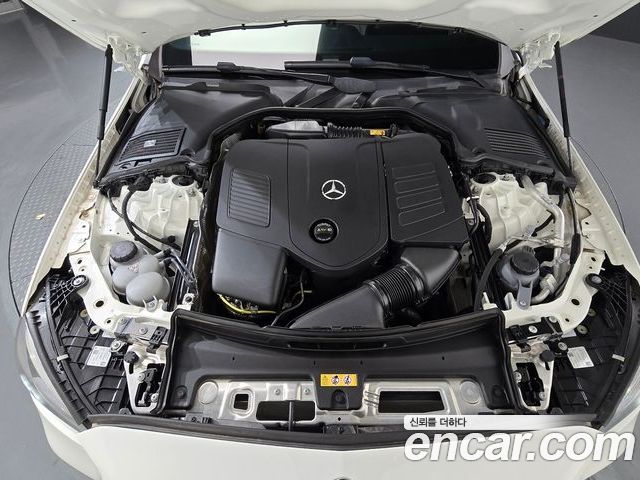 Mercedes-Benz C-Class 2025 — фото 6