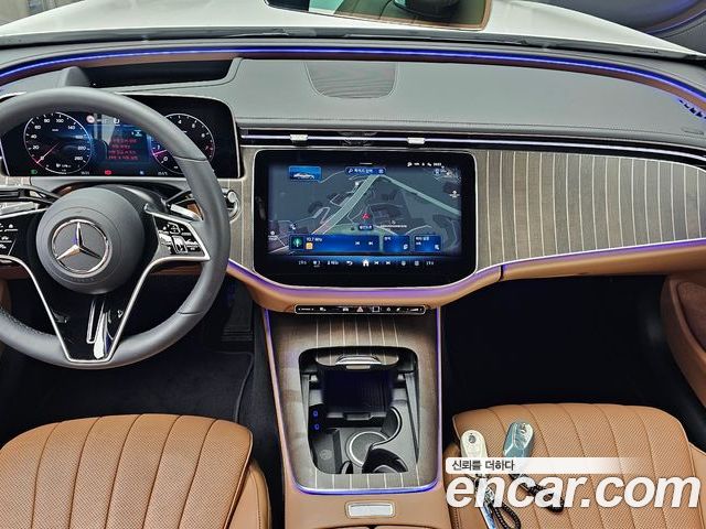 Mercedes-Benz E-Class 2025 — фото 10