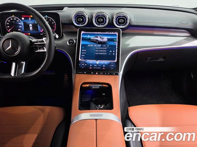 Mercedes-Benz C-Class 2023 — фото 10
