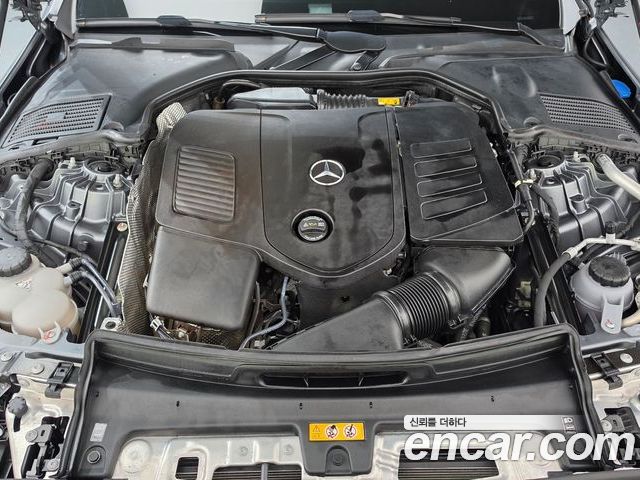 Mercedes-Benz C-Class 2023 — фото 6
