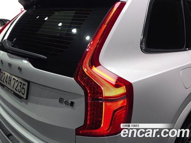Volvo XC90 2023 — фото 9