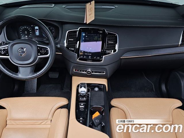 Volvo XC90 2022 — фото 10