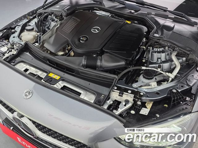 Mercedes-Benz C-Class 2022 — фото 6
