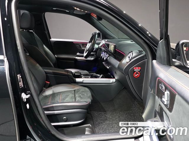 Mercedes-Benz GLB 2023 — фото 10