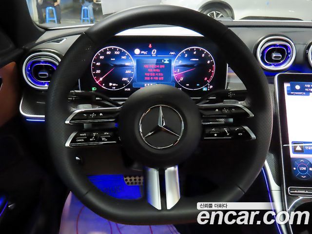 Mercedes-Benz C-Class 2026 — фото 10