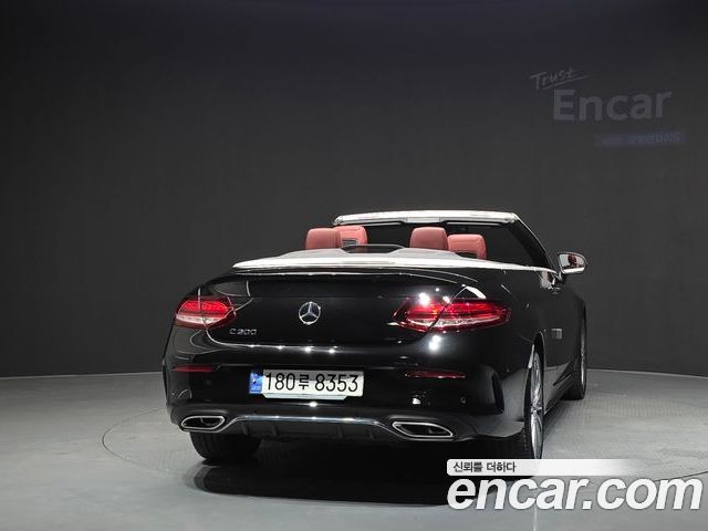 Mercedes-Benz C-Class 2023 — фото 4