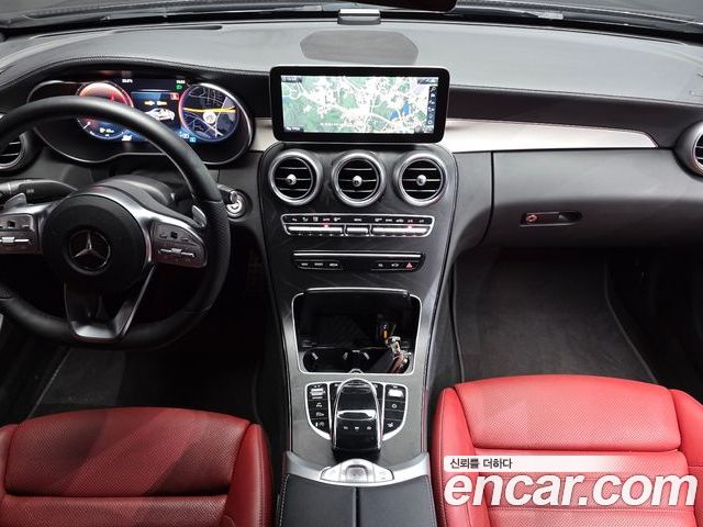 Mercedes-Benz C-Class 2023 — фото 7