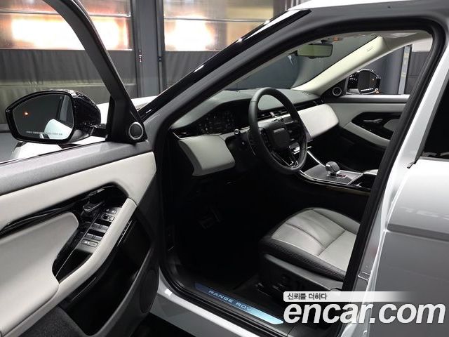 Land Rover Range Rover Evoque 2025 — фото 10