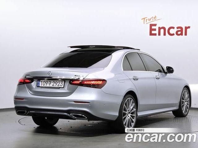 Mercedes-Benz E-Class 2022 — фото 2