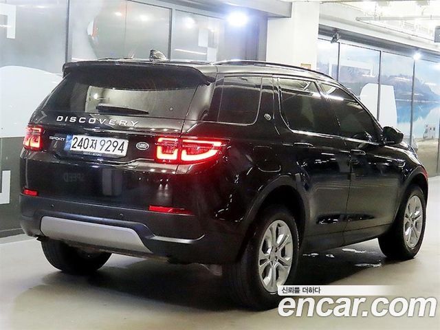 Land Rover Discovery Sport 2023 — фото 4