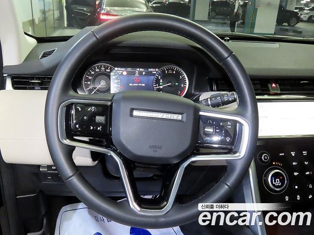 Land Rover Discovery Sport 2023 — фото 8