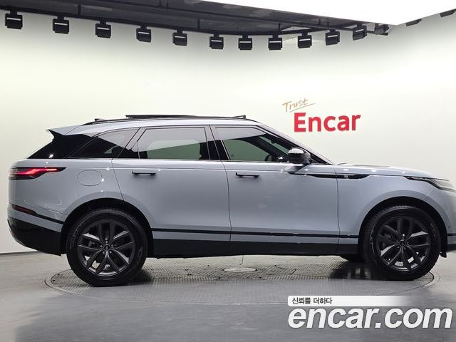 Land Rover Range Rover Velar 2026 — фото 5