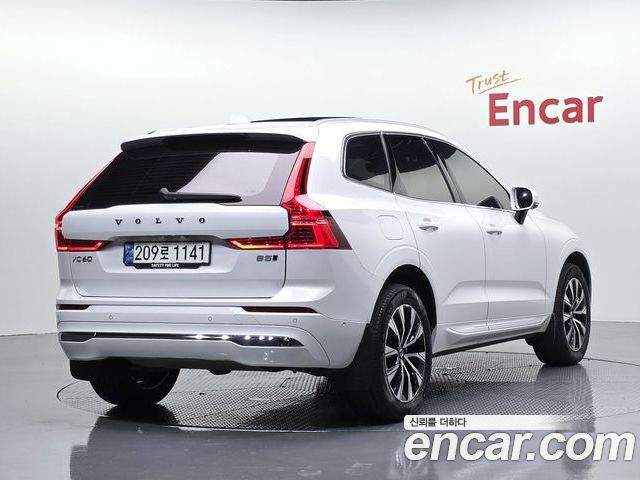 Volvo XC60 2024 — фото 2