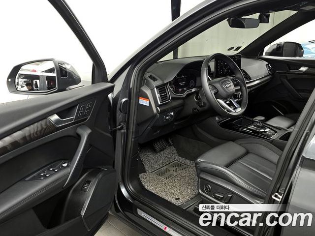 Audi Q5 2023 — фото 10
