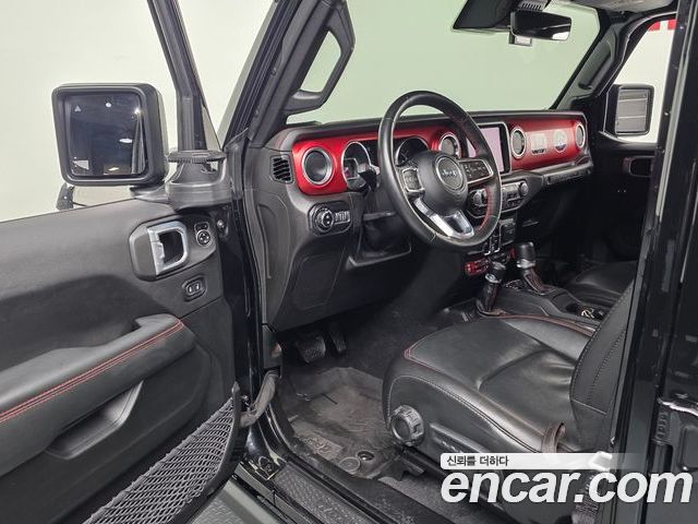 Jeep Wrangler 2022 — фото 10