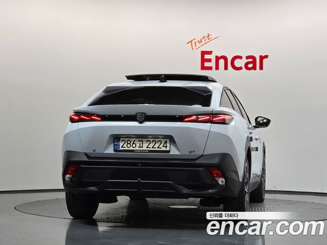 Peugeot 408 2024 — фото 4