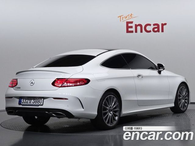 Mercedes-Benz C-Class 2023 — фото 2