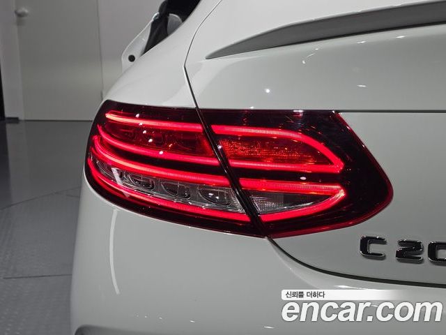 Mercedes-Benz C-Class 2023 — фото 9