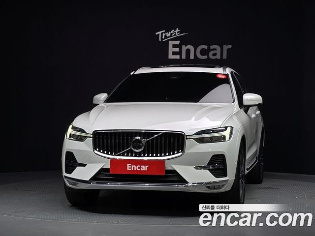 Volvo XC60 2022 — фото 3