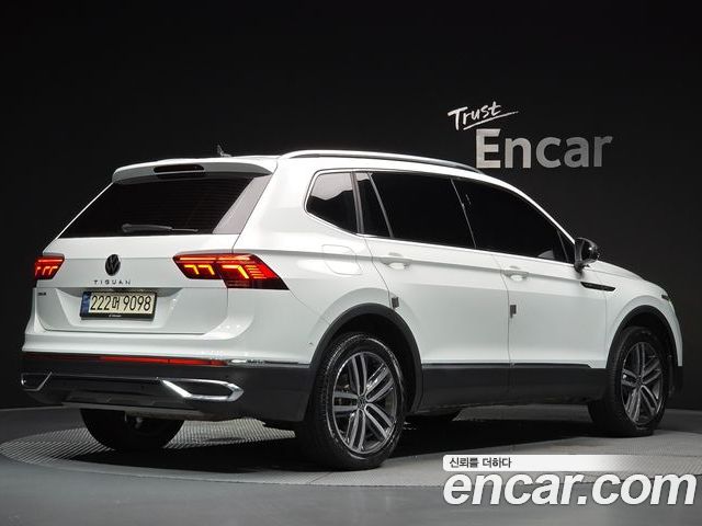 Volkswagen Tiguan 2023 — фото 2