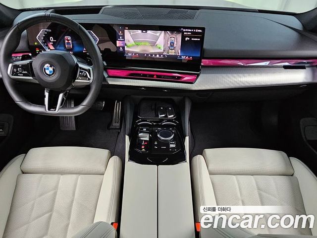 BMW 5 Series 2025 — фото 10