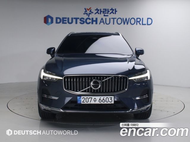 Volvo XC60 2023 — фото 3
