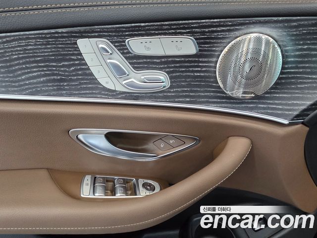Mercedes-Benz E-Class 2023 — фото 10