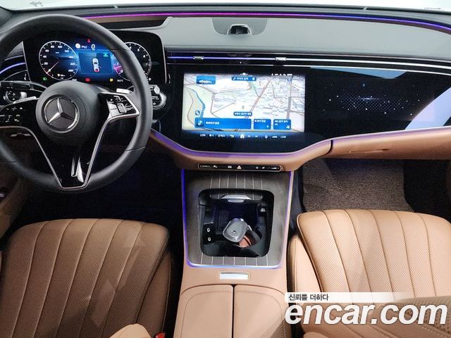 Mercedes-Benz E-Class 2024 — фото 10