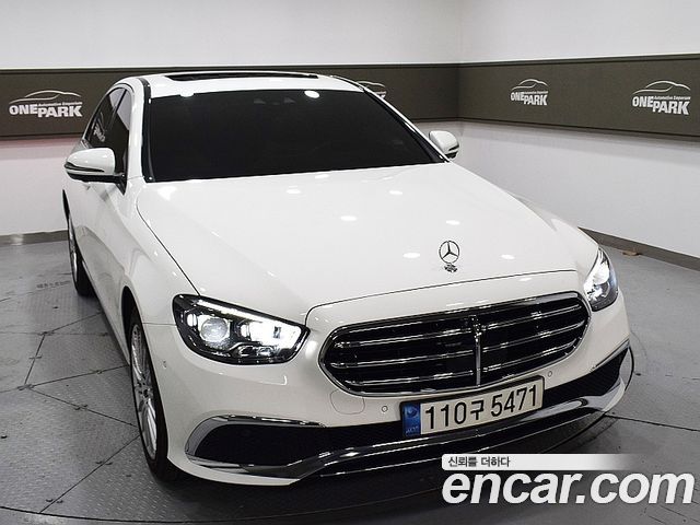 Mercedes-Benz E-Class 2022 — фото 2