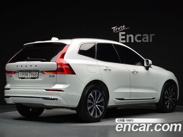 Volvo XC60 2025 — фото 2