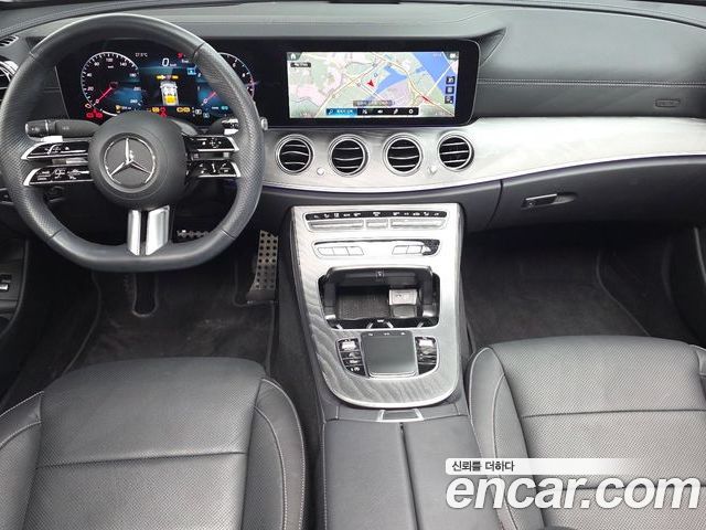 Mercedes-Benz E-Class 2023 — фото 7