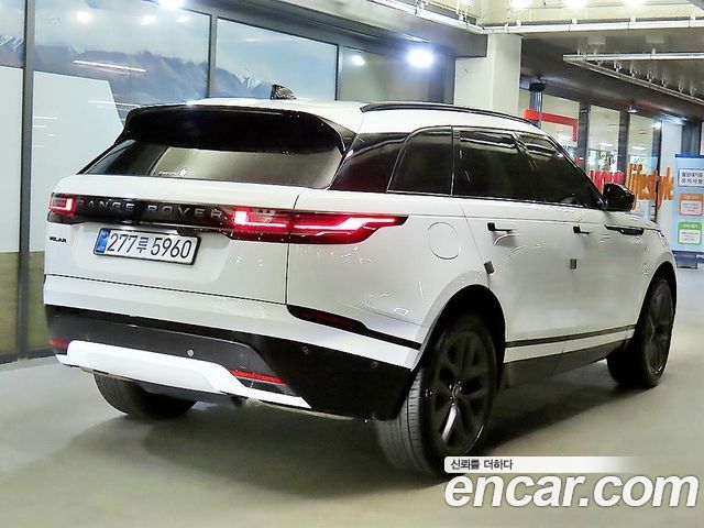 Land Rover Range Rover Velar 2026 — фото 4