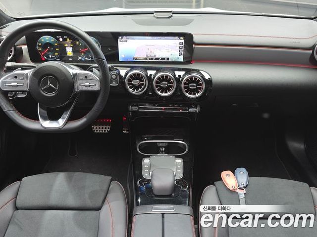 Mercedes-Benz CLA 2023 — фото 7