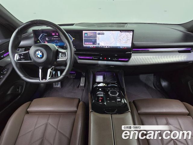 BMW 5 Series 2024 — фото 10