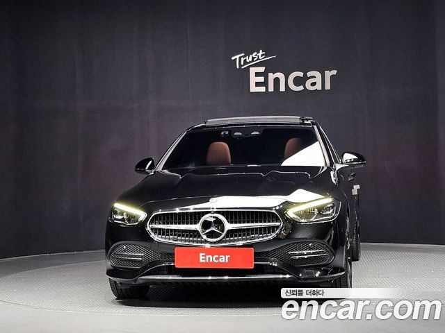 Mercedes-Benz C-Class 2023 — фото 3