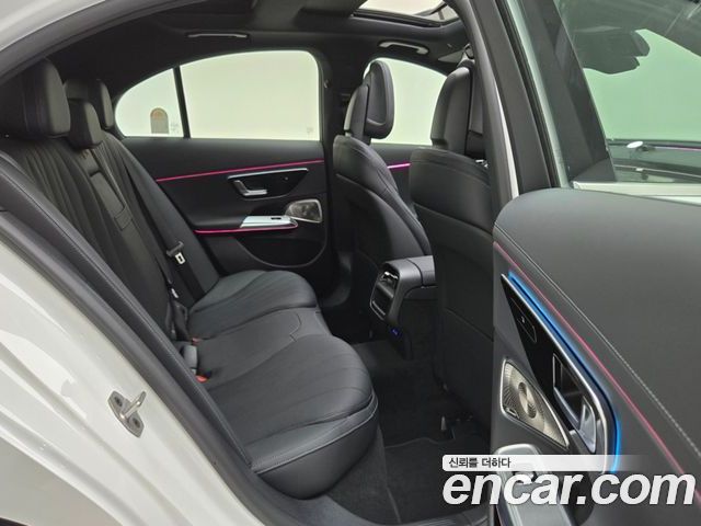 Mercedes-Benz E-Class 2025 — фото 10