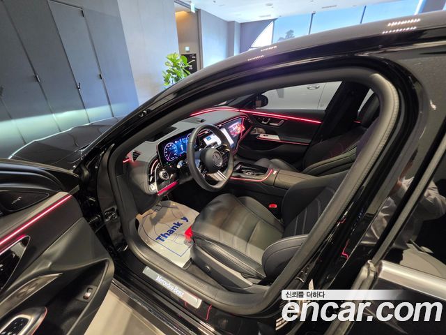 Mercedes-Benz E-Class 2025 — фото 10