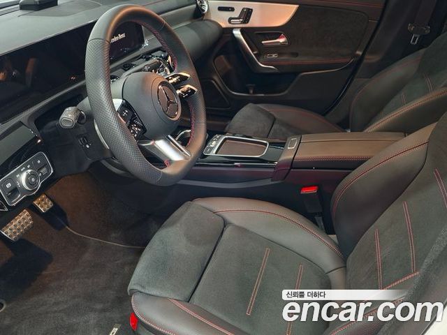 Mercedes-Benz CLA 2026 — фото 10