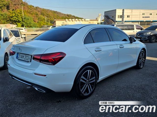 Mercedes-Benz A-Class 2023 — фото 6