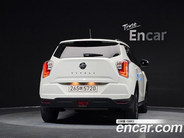 SsangYong Tivoli 2022 — фото 4