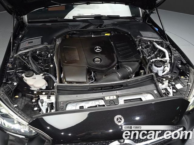 Mercedes-Benz C-Class 2023 — фото 6
