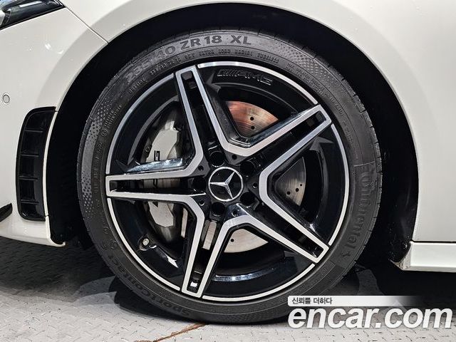 Mercedes-Benz A-Class 2023 — фото 5