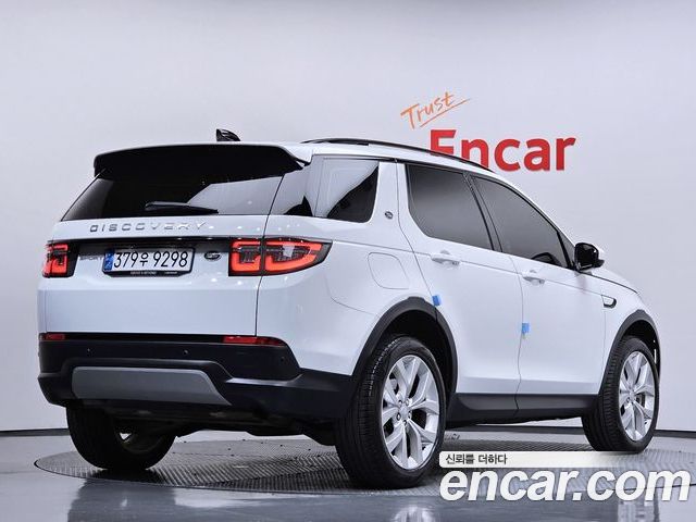 Land Rover Discovery Sport 2022 — фото 2