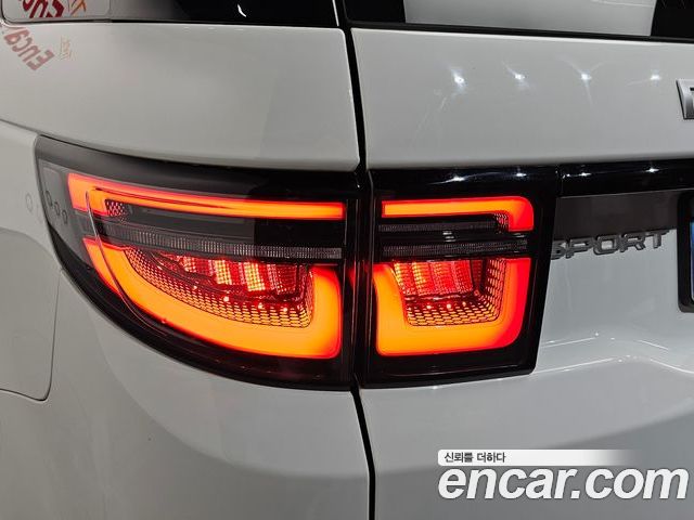 Land Rover Discovery Sport 2022 — фото 9