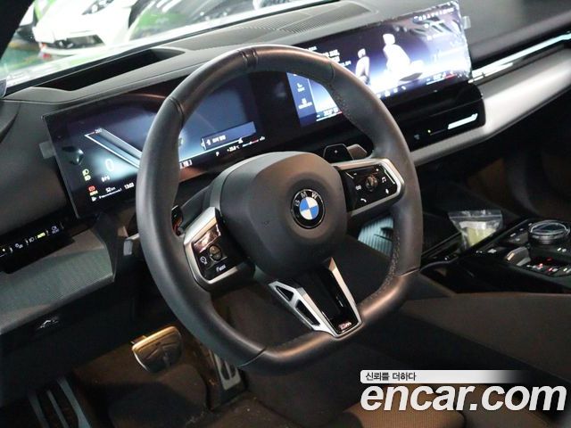 BMW 5 Series 2024 — фото 10