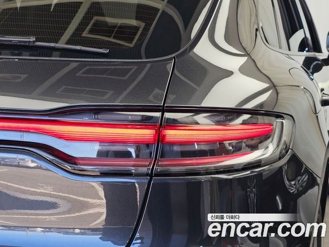 Porsche Macan 2021 — фото 9